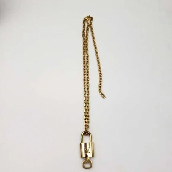 Authentic Louis Vuitton Lock&Key w/Unbranded Gold Plated Chain Necklace 121125 - Picture 3 of 8